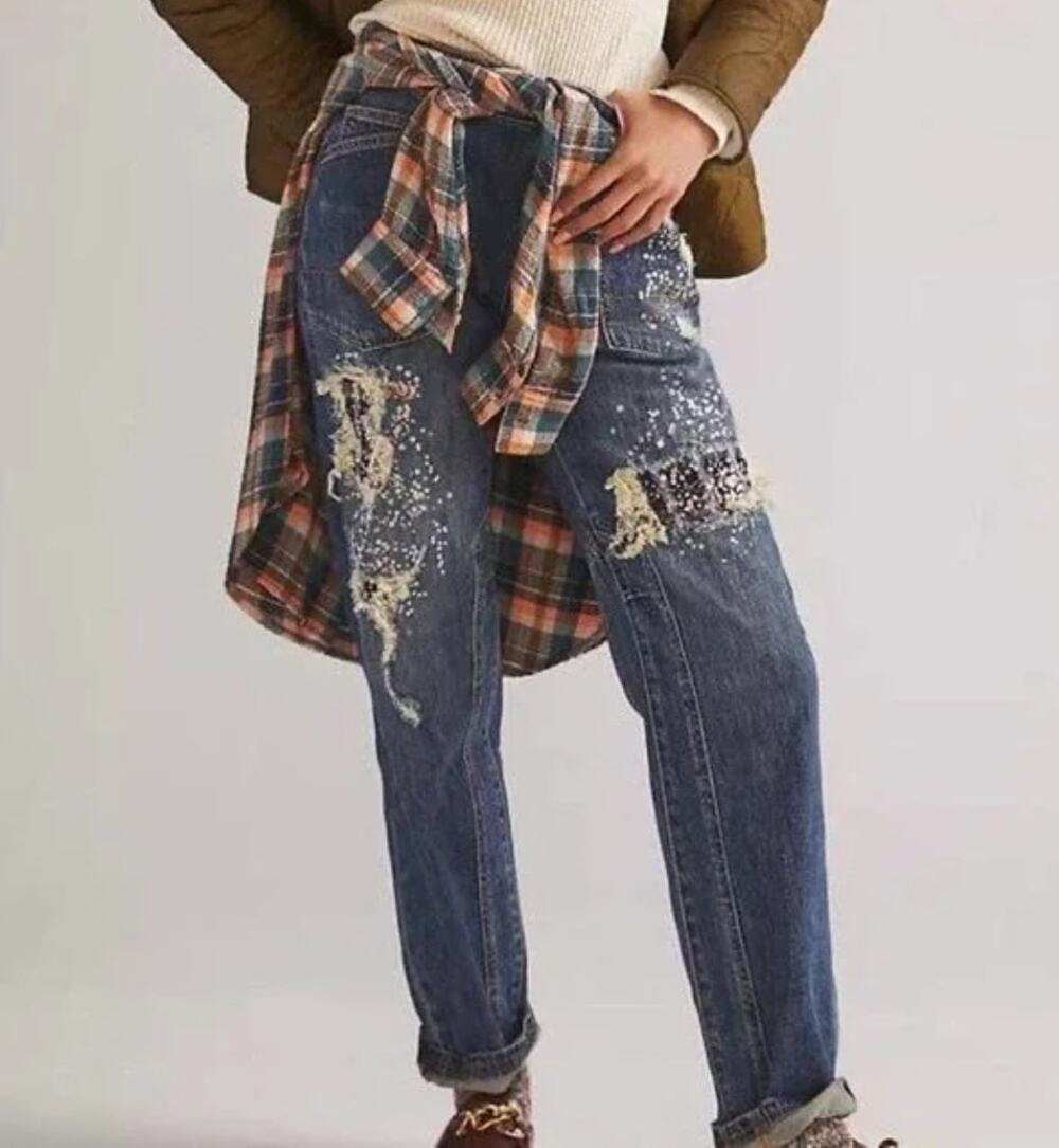 Anthropologie Pilcro Wanderer Jeans 28 Patchwork Distressed Baggy Sequin Relaxed